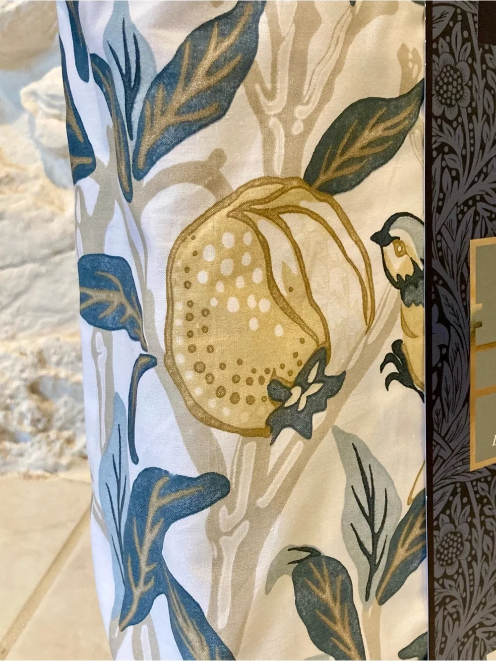NWT William Morris queen duvet set in “Bird and Pomegranate” in ochre color